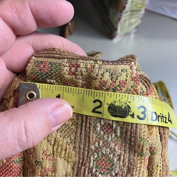 Vintage Fossil tapestry crossbody bag medium size 9.5” x 9.75” x 3” - Picture 14 of 14